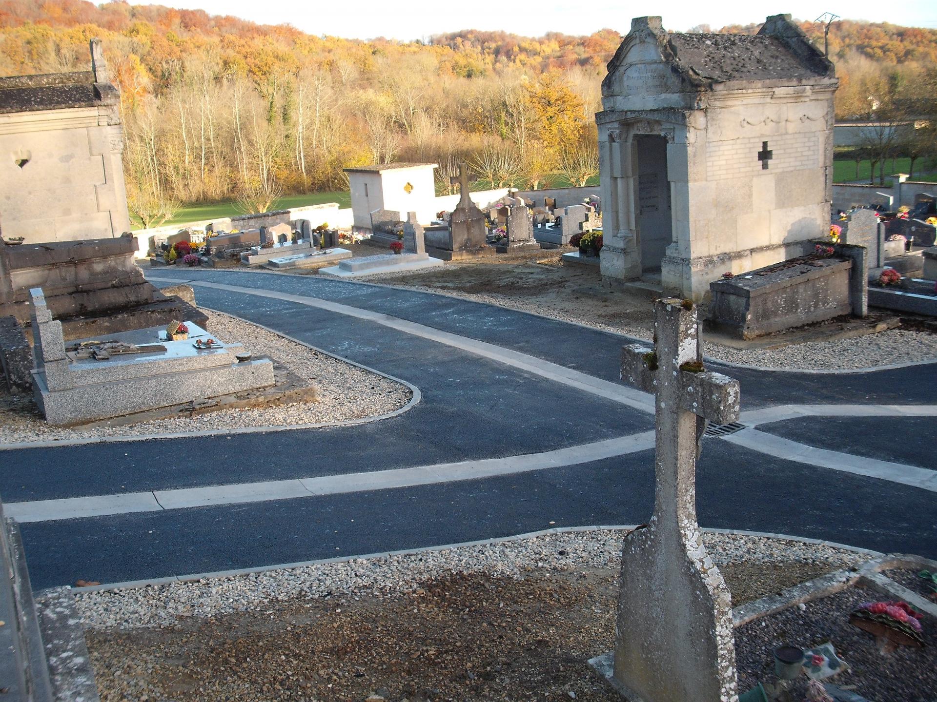 allée du cimetière - novembre 2017