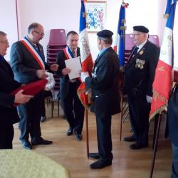 10 ans de porte-drapeau; remise du diplôme.